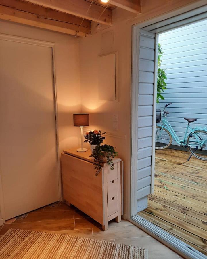 Charmant Logement T2 A 2 Pas De La Mer Гранвиль Экстерьер фото